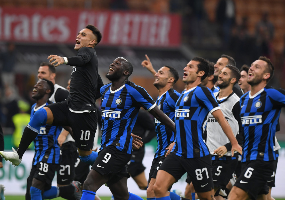 Uzi出大事了？前LPL解说威胁：再不联系我，我就把所有事都爆出来