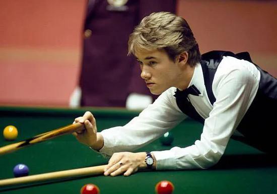 有前瞻性的 有前瞻性的