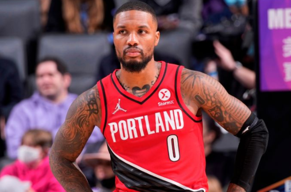 激烈角逐中 激烈角逐中